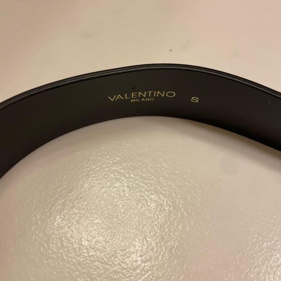 VALENTINO-Ladies Gold Logo with Embossed Leather belt size S-NWOT